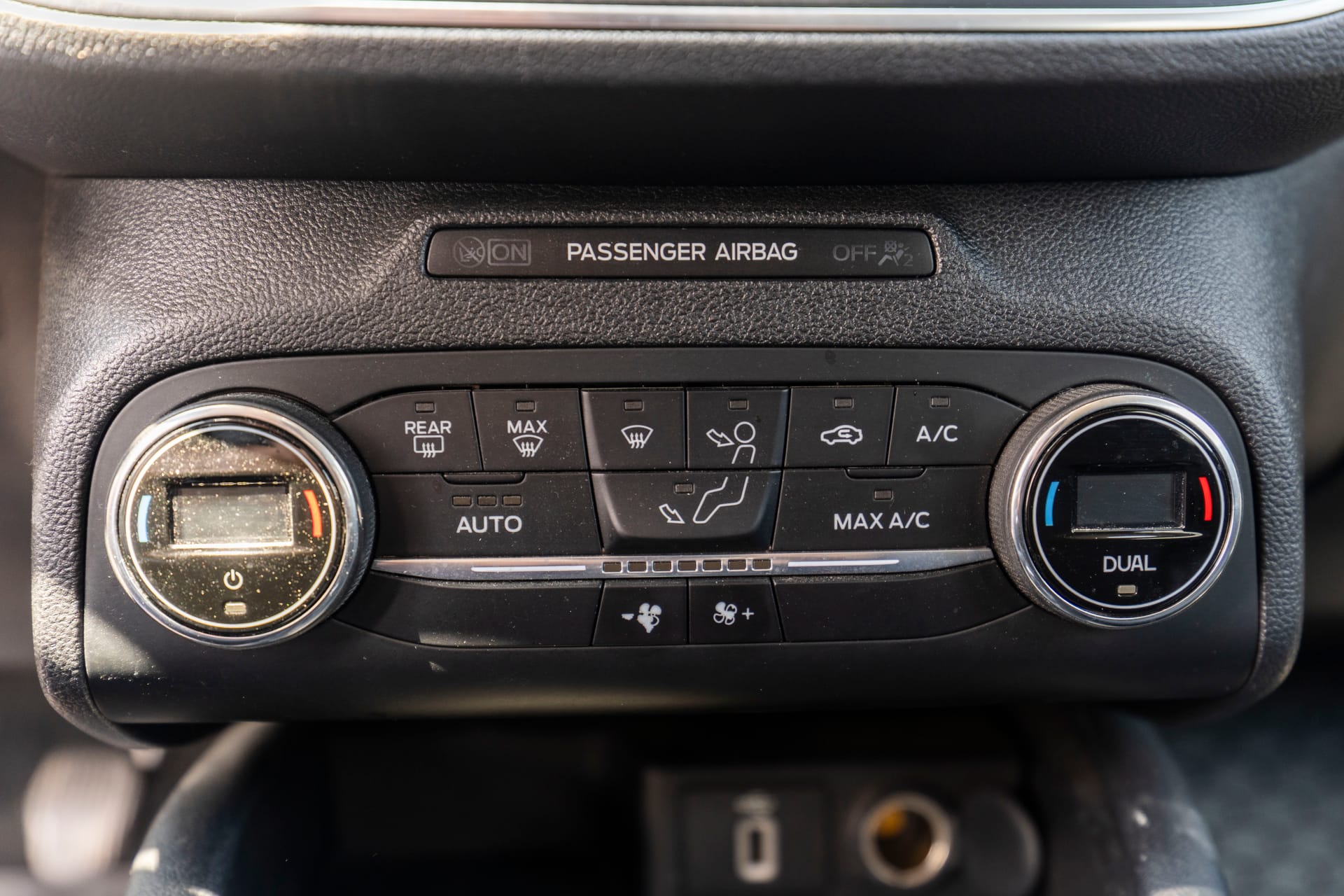 Ford Focus 1.5* EcoBoost — снимка 18